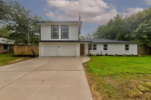 3115 Michael St, Bacliff, TX 77518 - Photo 2