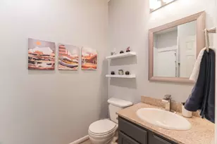 6607 Lake Woodlands Dr, The Woodlands, TX 77382 - Photo 10