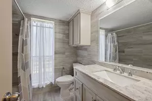 8015 Crestwick Dr, Houston, TX 77083 - Photo 18