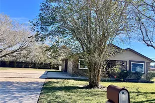 3807 Wade St, Santa Fe, TX 77517 - Photo 2