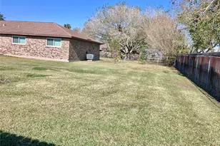 3807 Wade St, Santa Fe, TX 77517 - Photo 4