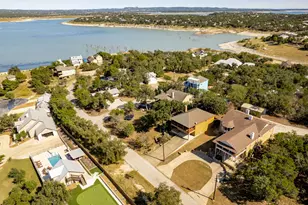 1464 Lakeside Dr W, Canyon Lake, TX 78133 - Photo 2