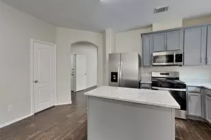 21542 Kings Bend Dr, Kingwood, TX 77339 - Photo 4