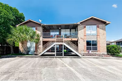 4017 Briar Hollow Drive, Dickinson, TX 77539 - Photo 1