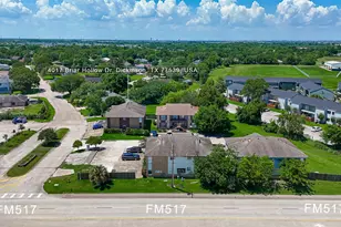 4017 Briar Hollow Dr, Dickinson, TX 77539 - Photo 2