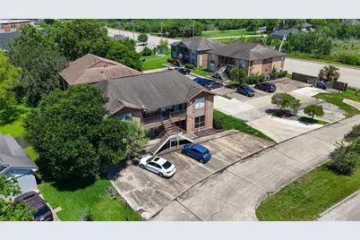 4017 Briar Hollow Drive, Dickinson, TX 77539 - Photo 24