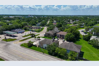 4017 Briar Hollow Drive, Dickinson, TX 77539 - Photo 16