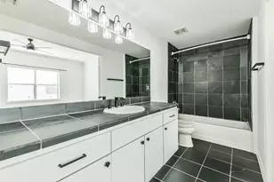 17 Waugh Dr, Houston, TX 77007 - Photo 24