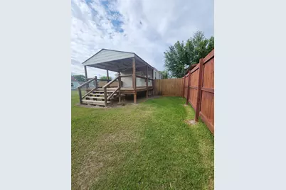 502 Magnusson Ave, Palacios, TX 77465 - Photo 22