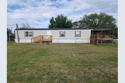 502 Magnusson Ave, Palacios, TX 77465 - Photo 1