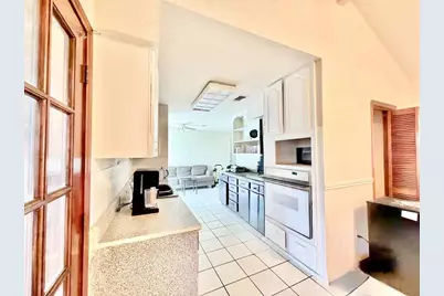 10719 Carvel Lane, Houston, TX 77072 - Photo 8