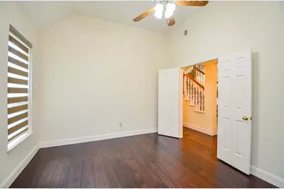 3815 Meadow Spring Drive, Sugar Land, TX 77479 - Photo 6