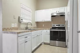 3479 Rockrill Dr, Houston, TX 77045 - Photo 10