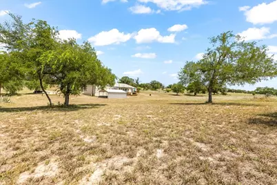 254 Broken Arrow, Floresville, TX 78114 - Photo 44