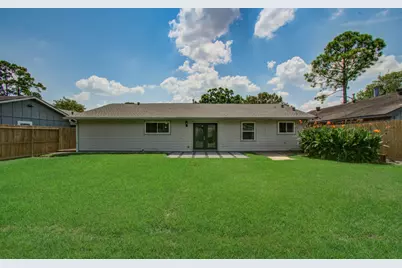 9410 Highmeadow Drive, Houston, TX 77063 - Photo 30