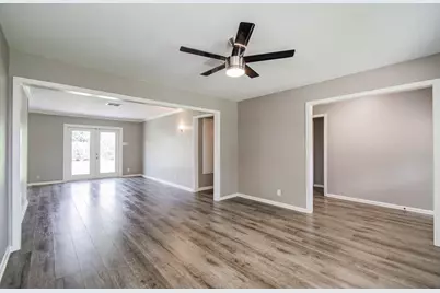 9410 Highmeadow Drive, Houston, TX 77063 - Photo 6