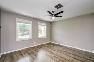 9410 Highmeadow Dr, Houston, TX 77063 - Photo 8