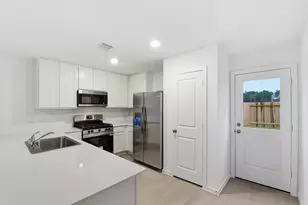 25405 Carnation Ct, Magnolia, TX 77354 - Photo 4