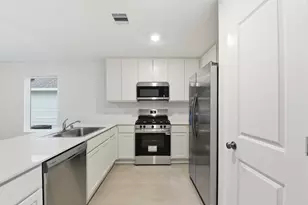 25405 Carnation Ct, Magnolia, TX 77354 - Photo 6