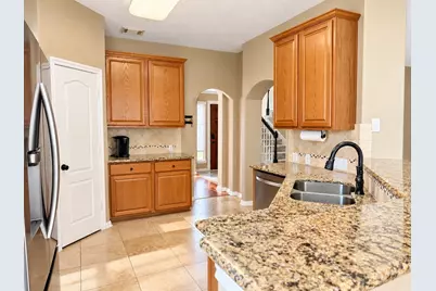 105 Kevin Court, La Porte, TX 77571 - Photo 6