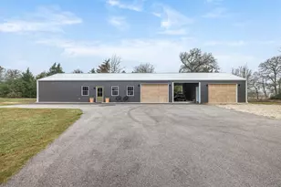 432 S Garrett Cir, Bellville, TX 77418 - Photo 6