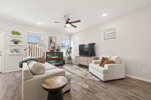 10404 Marston Vineyard Dr, Houston, TX 77025 - Photo 10