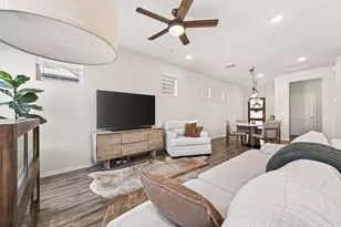 10404 Marston Vineyard Dr, Houston, TX 77025 - Photo 12