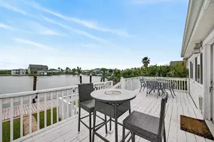 906 91st St, Galveston, TX 77554 - Photo 36