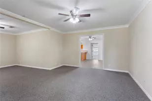 2918 15th Ave N, Texas City, TX 77590 - Photo 4