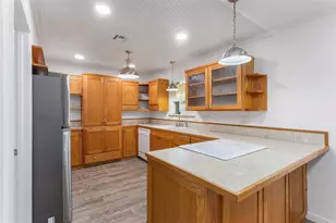 2918 15th Ave N, Texas City, TX 77590 - Photo 8