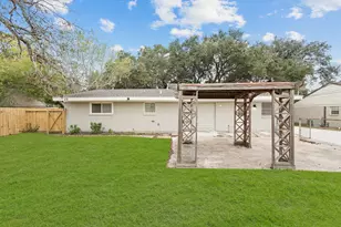 5127 W Bellfort Ave, Houston, TX 77035 - Photo 12
