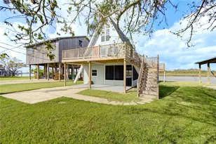 239 Redfish Dr, Freeport, TX 77541 - Photo 4