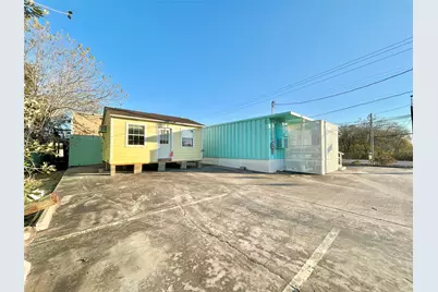 927 27th Street, Dickinson, TX 77539 - Photo 2