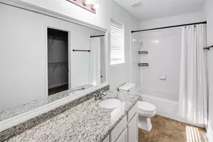 11346 Log Cabin Ln, Tomball, TX 77375 - Photo 10