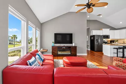 18607 Warrior Road, Galveston, TX 77554 - Photo 4