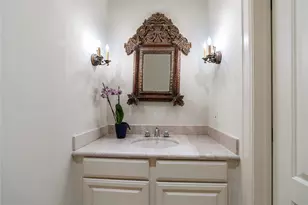 511 S Post Oak Ln, Houston, TX 77056 - Photo 20