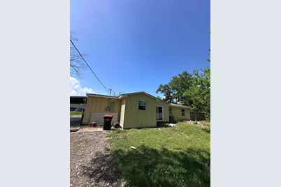 108 Yaupon Drive, Baytown, TX 77520 - Photo 2