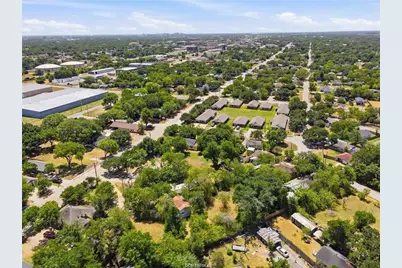 1308 N Sims Avenue, Bryan, TX 77803 - Photo 12