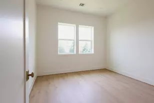 4047 Mischire Dr, Houston, TX 77025 - Photo 16
