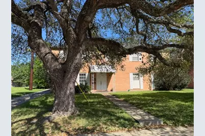 8711 Ilona Lane, Houston, TX 77025 - Photo 2
