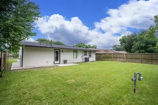 2114 Linden Creek Ln, Houston, TX 77017 - Photo 14