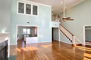 919 Long Reach Dr, Tiki Island, TX 77554 - Photo 10