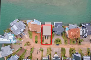 919 Long Reach Dr, Tiki Island, TX 77554 - Photo 48