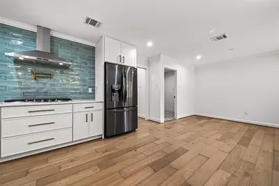 11322 Oak Spring Drive E, Houston, TX 77043 - Photo 20