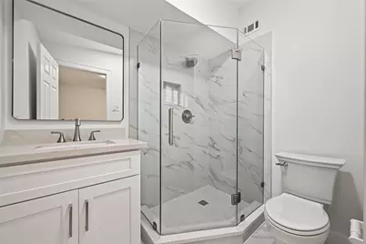 11322 Oak Spring Drive E, Houston, TX 77043 - Photo 30