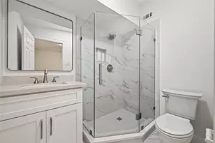 11322 Oak Spring Dr E, Houston, TX 77043 - Photo 30