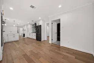 11322 Oak Spring Dr E, Houston, TX 77043 - Photo 18