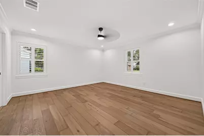 11322 Oak Spring Drive E, Houston, TX 77043 - Photo 20