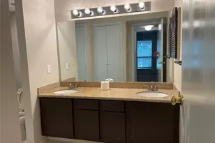 7950 N Stadium Dr, Houston, TX 77030 - Photo 14