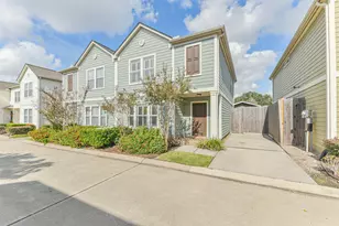 738 Redwing Pl Dr, Houston, TX 77009 - Photo 22